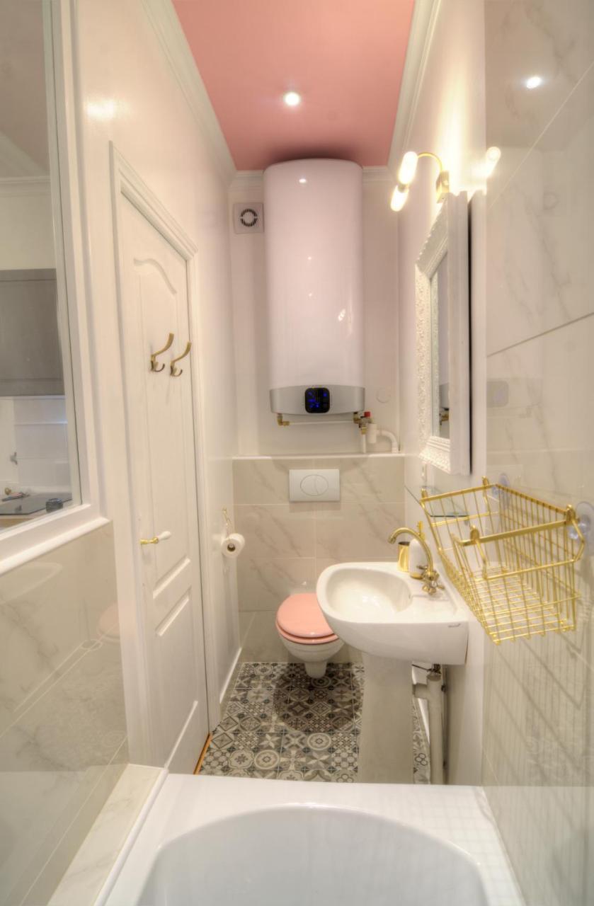 Les Petits Boudoirs De Savoie Apartment Chambéry Exterior photo