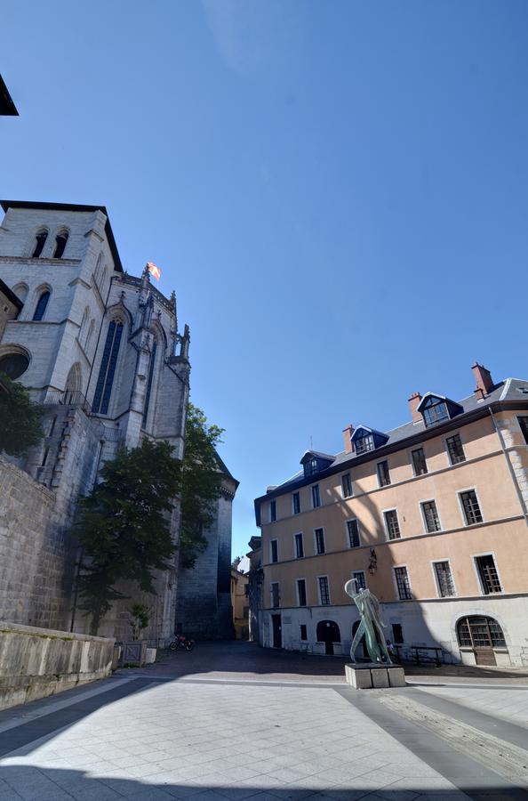 Les Petits Boudoirs De Savoie Apartment Chambéry Exterior photo